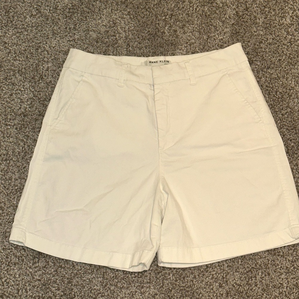 Anne Klein white chino Shorts